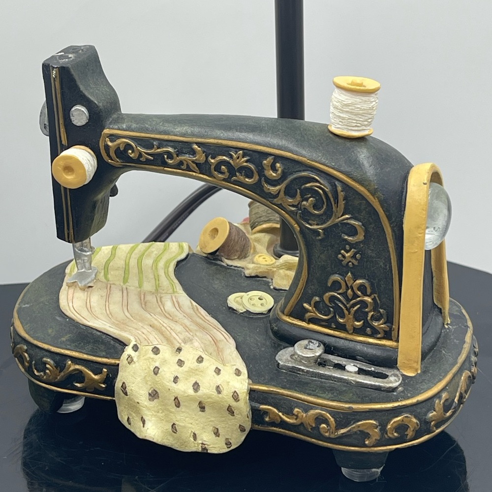 Collections Etc. Resin Retro Style Novelty Sewing Machine Table Lamp - W/O Shade